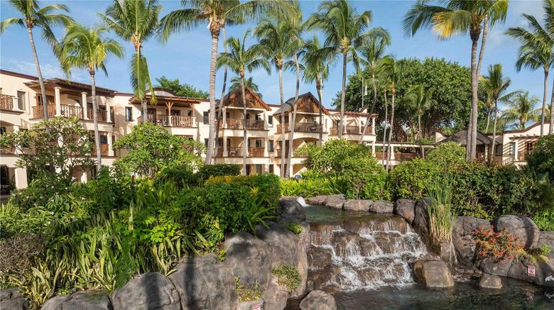 <b>Hilton Mauritius Resort & Spa Pool</b>. Images powered by <a href="https://iceportal.shijigroup.com/" title="IcePortal" target="_blank">IcePortal</a>.
