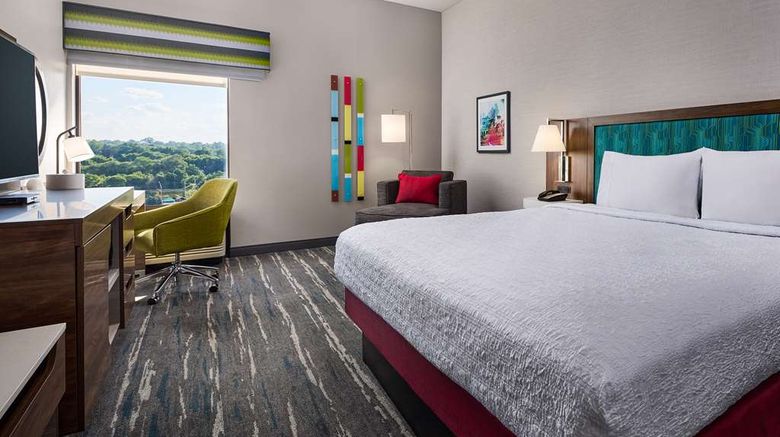 <b>Hampton Inn Massillon Room</b>. Images powered by <a href="https://iceportal.shijigroup.com/" title="IcePortal" target="_blank">IcePortal</a>.