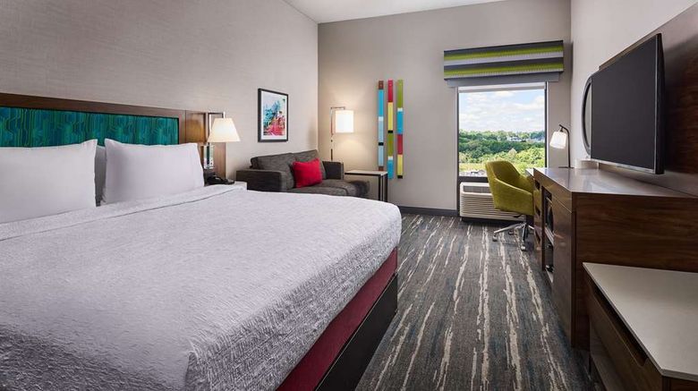 <b>Hampton Inn Massillon Room</b>. Images powered by <a href="https://iceportal.shijigroup.com/" title="IcePortal" target="_blank">IcePortal</a>.