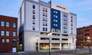 Hampton Inn Massillon