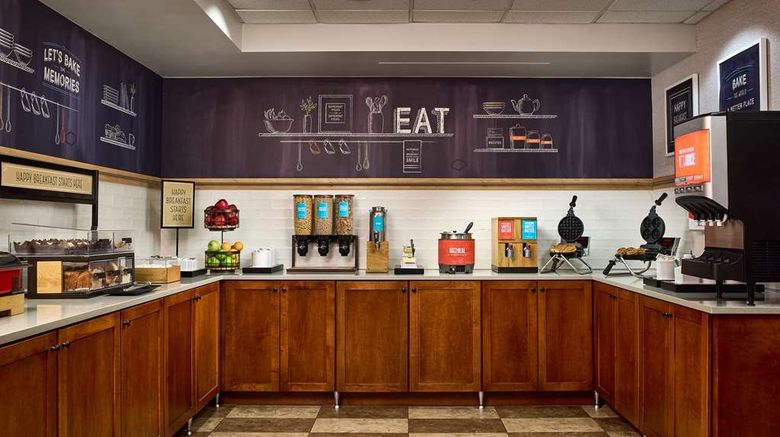 <b>Hampton Inn Massillon Restaurant</b>. Images powered by <a href="https://iceportal.shijigroup.com/" title="IcePortal" target="_blank">IcePortal</a>.