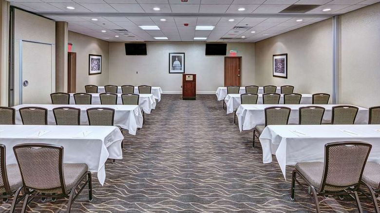 <b>Doubletree by Hilton Madison Downtown Meeting</b>. Images powered by <a href="https://iceportal.shijigroup.com/" title="IcePortal" target="_blank">IcePortal</a>.