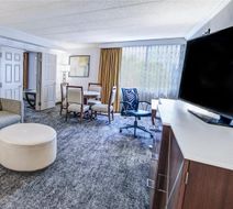 Doubletree by Hilton Madison Downtown Room