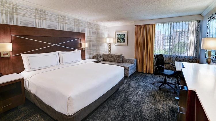 Doubletree by Hilton Madison Downtown Room