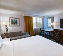 Doubletree by Hilton Madison Downtown Room