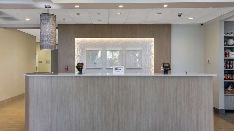 <b>Hilton Garden Inn Madison West/Middleton Lobby</b>. Images powered by <a href="https://iceportal.shijigroup.com/" title="IcePortal" target="_blank">IcePortal</a>.