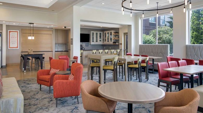 <b>Hilton Garden Inn Madison West/Middleton Restaurant</b>. Images powered by <a href="https://iceportal.shijigroup.com/" title="IcePortal" target="_blank">IcePortal</a>.