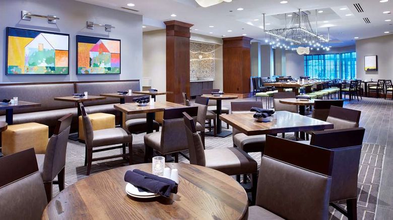 <b>Hilton Minneapolis/St Paul Airport Mall Restaurant</b>. Images powered by <a href="https://iceportal.shijigroup.com/" title="IcePortal" target="_blank">IcePortal</a>.