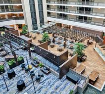 Embassy Suites Minneapolis Airport Lobby