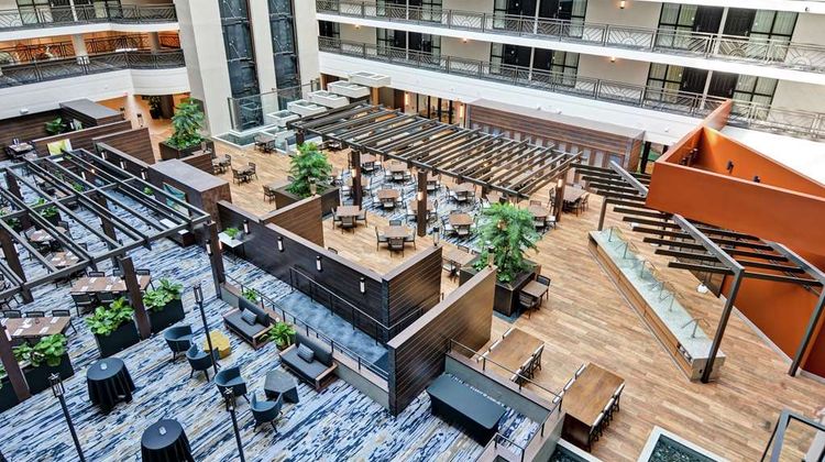 Embassy Suites Minneapolis Airport Lobby