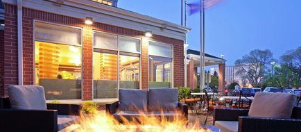 Hilton Garden Inn Bloomington Exterior