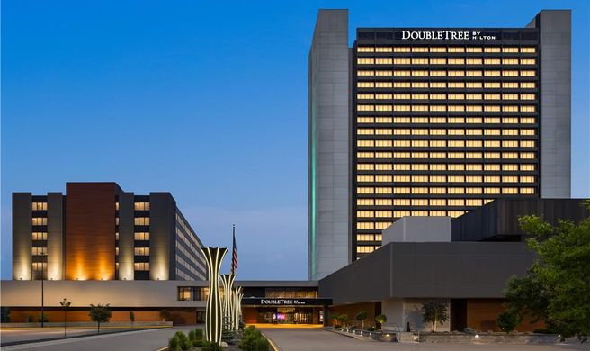 DoubleTree by Hilton Bloomington Mpls S Exterior