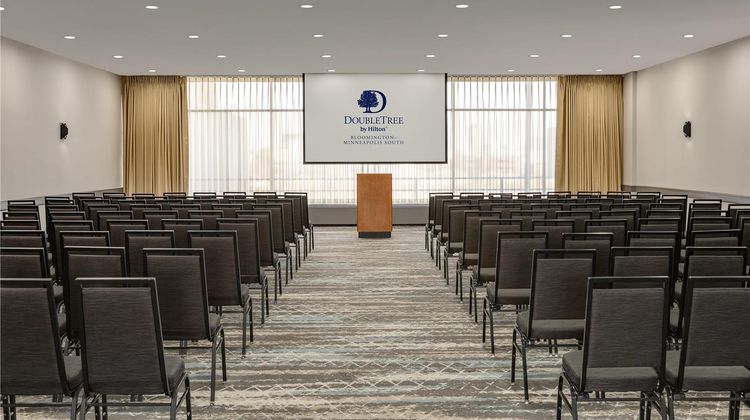 DoubleTree by Hilton Bloomington Mpls S Meeting