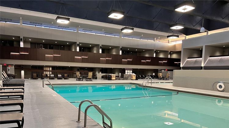 DoubleTree by Hilton Bloomington Mpls S Pool