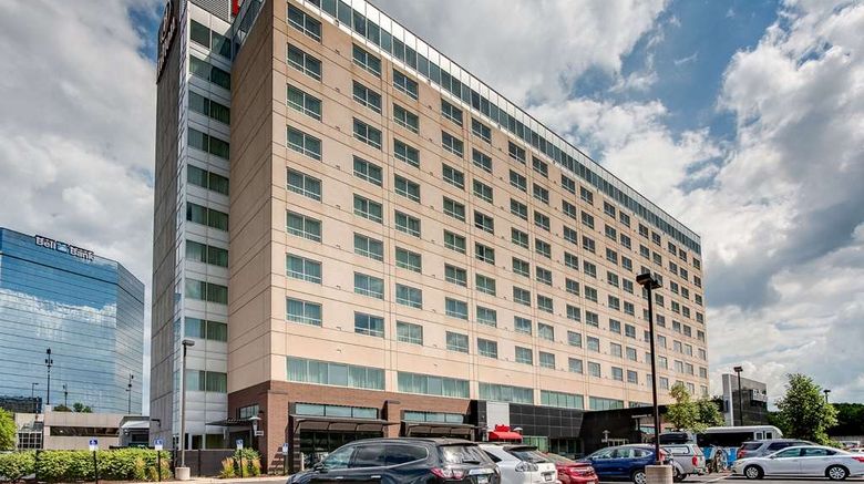 <b>Hilton Minneapolis - Bloomington Exterior</b>. Images powered by <a href="https://iceportal.shijigroup.com/" title="IcePortal" target="_blank">IcePortal</a>.