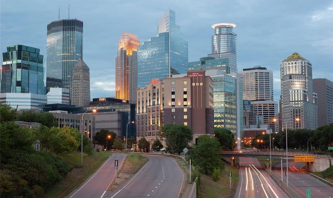 Hilton Garden Inn Downtown Minneapolis Exterior