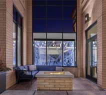 Hilton Garden Inn Downtown Minneapolis Exterior