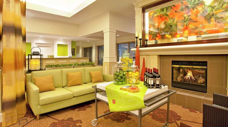 Hilton Garden Inn Eden Prairie Lobby