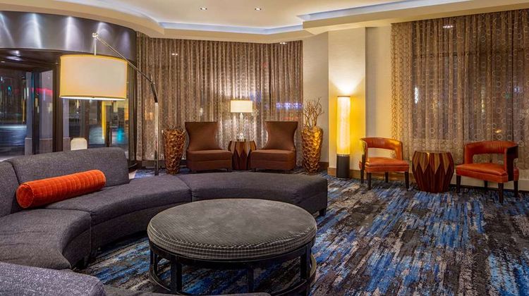Doubletree Suites by Hilton Minneapolis Lobby
