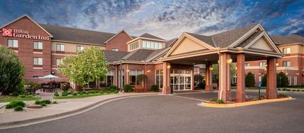 Hilton Garden Inn Maple Grove Exterior