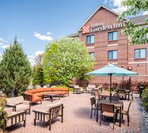 Hilton Garden Inn Maple Grove Exterior