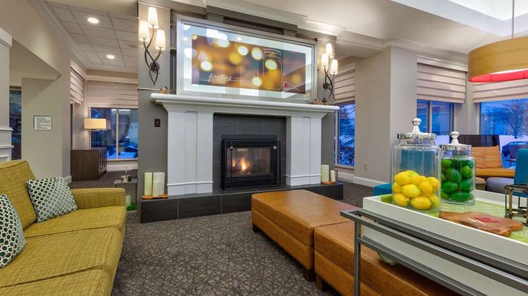 Hilton Garden Inn Maple Grove Lobby