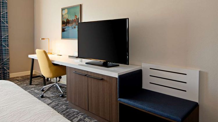 Hilton Garden Inn Maple Grove Room