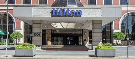 Hilton Minneapolis Exterior