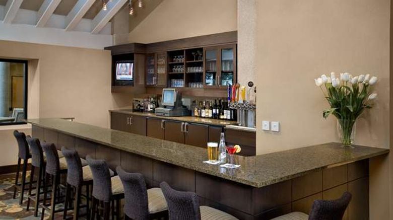 <b>Doubletree by Hilton St Paul Downtown Restaurant</b>. Images powered by <a href="https://iceportal.shijigroup.com/" title="IcePortal" target="_blank">IcePortal</a>.