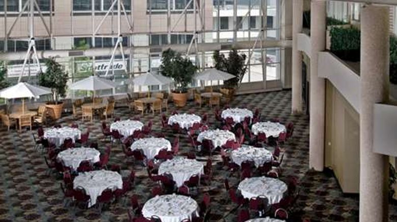 <b>Doubletree by Hilton St Paul Downtown Meeting</b>. Images powered by <a href="https://iceportal.shijigroup.com/" title="IcePortal" target="_blank">IcePortal</a>.