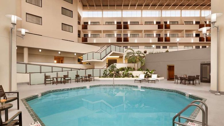 <b>Doubletree Hotel Minneapolis Park Place Pool</b>. Images powered by <a href="https://iceportal.shijigroup.com/" title="IcePortal" target="_blank">IcePortal</a>.
