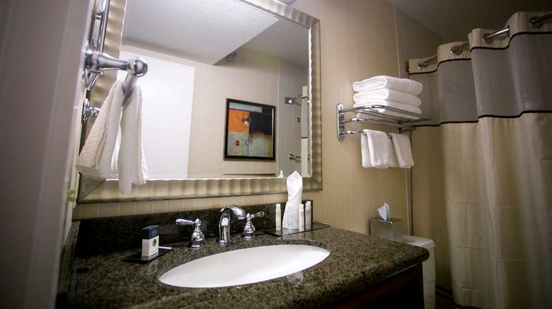 <b>Doubletree Hotel Minneapolis Park Place Room</b>. Images powered by <a href="https://iceportal.shijigroup.com/" title="IcePortal" target="_blank">IcePortal</a>.
