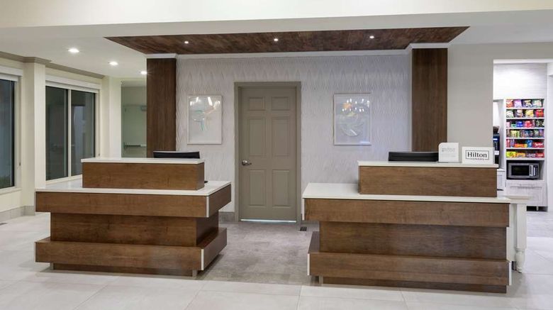 <b>Hilton Garden Inn Shoreview Lobby</b>. Images powered by <a href="https://iceportal.shijigroup.com/" title="IcePortal" target="_blank">IcePortal</a>.