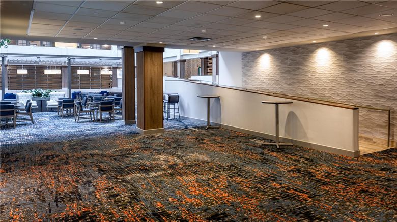 <b>Embassy Suites Bloomington Meeting</b>. Images powered by <a href="https://iceportal.shijigroup.com/" title="IcePortal" target="_blank">IcePortal</a>.