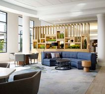 Hilton New Orleans Airport Lobby