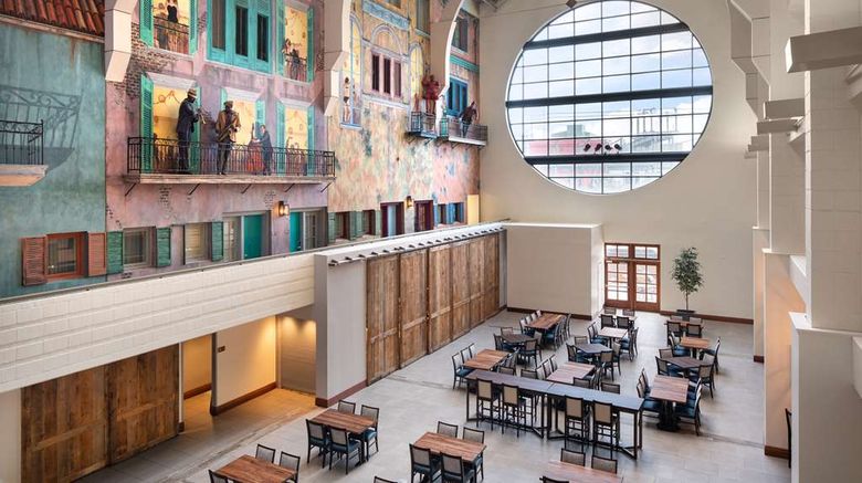 <b>Embassy Suites by Hilton New Orleans Lobby</b>. Images powered by <a href="https://iceportal.shijigroup.com/" title="IcePortal" target="_blank">IcePortal</a>.