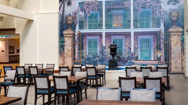 <b>Embassy Suites by Hilton New Orleans Restaurant</b>. Images powered by <a href="https://iceportal.shijigroup.com/" title="IcePortal" target="_blank">IcePortal</a>.