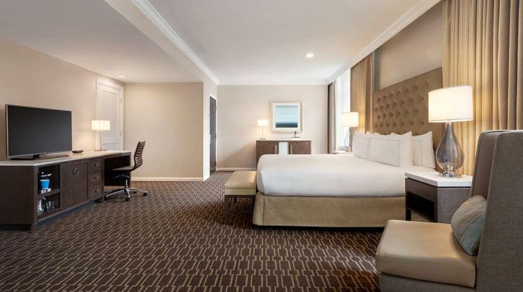 Hilton New Orleans/St Charles Avenue Room