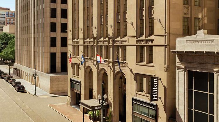 Hilton New Orleans/St Charles Avenue Exterior