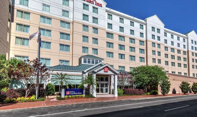 Hilton Garden Inn New Orleans Convention Exterior