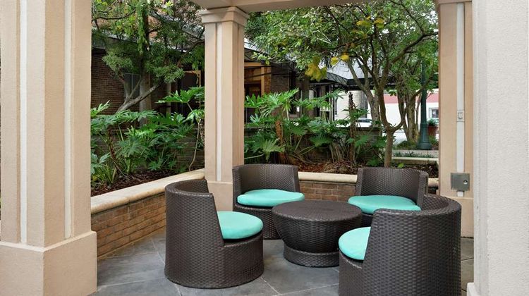 Hilton Garden Inn New Orleans Convention Exterior