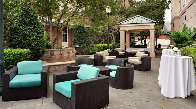 Hilton Garden Inn New Orleans Convention Exterior
