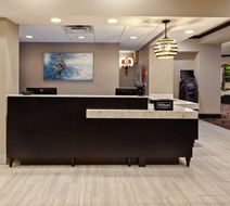 Doubletree Hotel New Orleans Airport Lobby