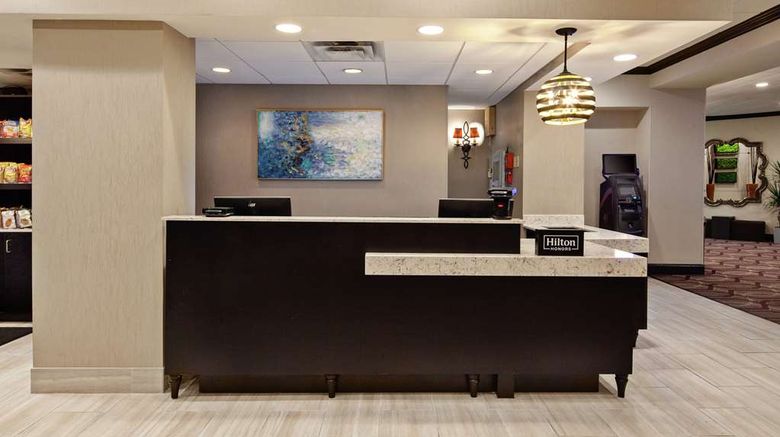 <b>Doubletree Hotel New Orleans Airport Lobby</b>. Images powered by <a href="https://iceportal.shijigroup.com/" title="IcePortal" target="_blank">IcePortal</a>.