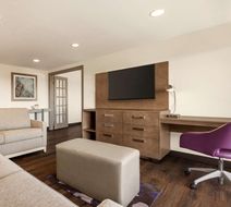 Doubletree Hotel New Orleans Airport Room