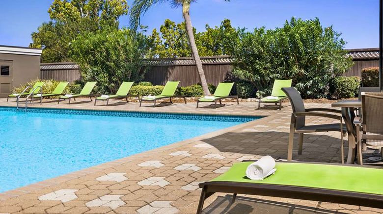 <b>Doubletree Hotel New Orleans Airport Pool</b>. Images powered by <a href="https://iceportal.shijigroup.com/" title="IcePortal" target="_blank">IcePortal</a>.