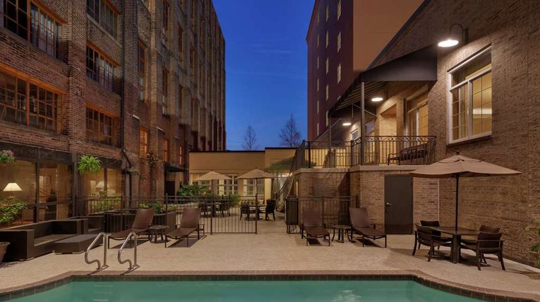 <b>Hampton Inn & Suites Convention Center Pool</b>. Images powered by <a href="https://iceportal.shijigroup.com/" title="IcePortal" target="_blank">IcePortal</a>.