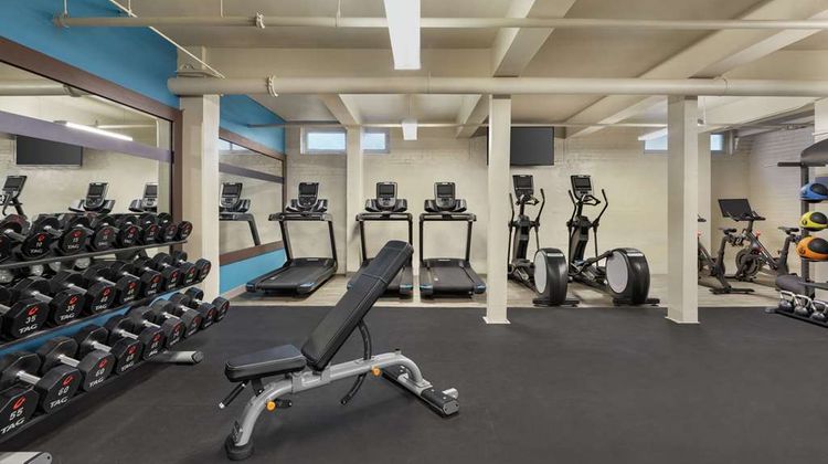 Hampton Inn & Suites Convention Center Health