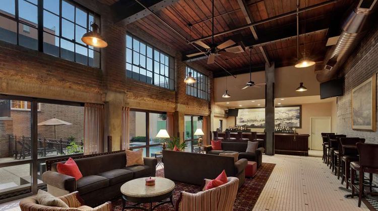Hampton Inn & Suites Convention Center Restaurant