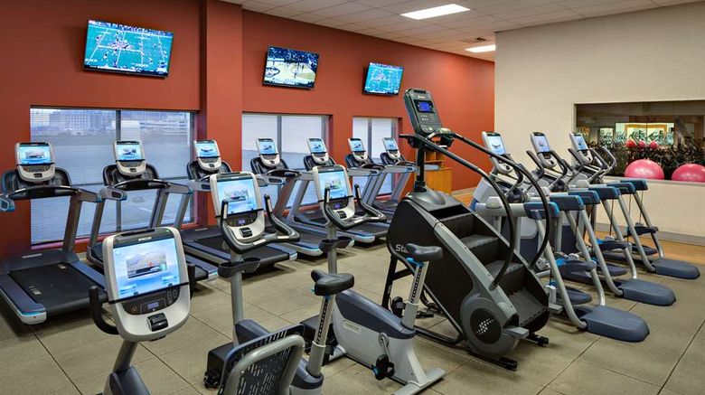 <b>Hilton New Orleans Riverside Health</b>. Images powered by <a href="https://iceportal.shijigroup.com/" title="IcePortal" target="_blank">IcePortal</a>.
